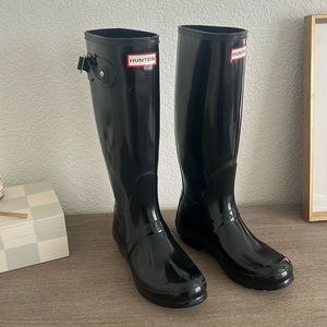 Women’s Tall Hunter Rain Boots